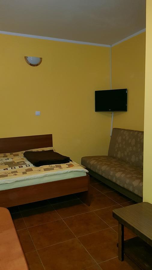 Pokoje Goscinne Pryzmat Wladyslawowo Bagian luar foto