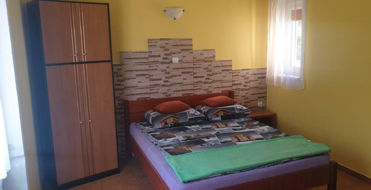 Pokoje Goscinne Pryzmat Wladyslawowo Bagian luar foto